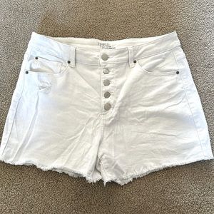 Time and Tru size 14 women’s white jean shorts destructed 3.5”